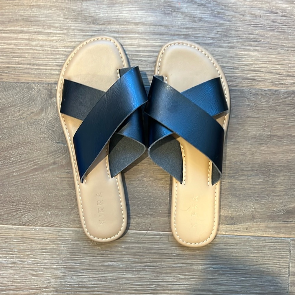 Kirra black and tan sandals size 7.